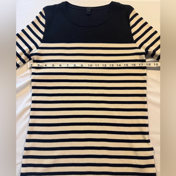 J.Crew Navy Blue & Cream Striped Sweater - M - NWOT - Picture 6 of 12